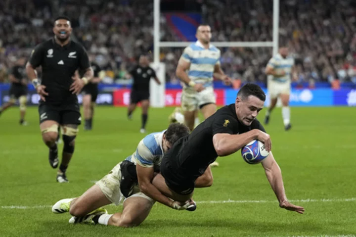 AP PHOTOS: A dream Rugby World Cup final awaits as England and Argentina feel the heartache