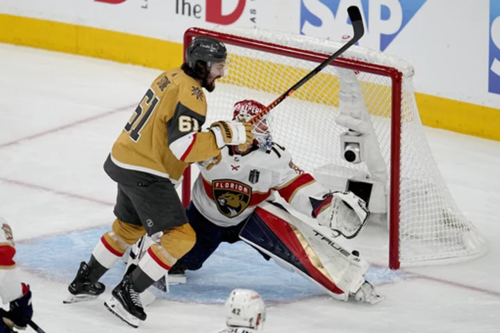 Panthers goalie Sergei Bobrovsky pulled after allowing 4 goals in Game 2 of Stanley Cup Final