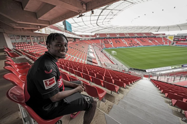 Jeremie Frimpong signs new contract at Bayer Leverkusen through 2028