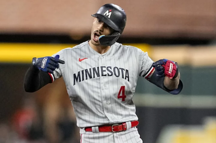 Carlos Correa stars against former team as Twins beat Astros 6-2 in Game 2 to tie ALDS