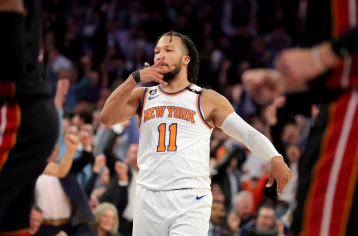 NBA best bets today (Predictions for Jalen Brunson, LeBron James, Mitchell Robinson and more)