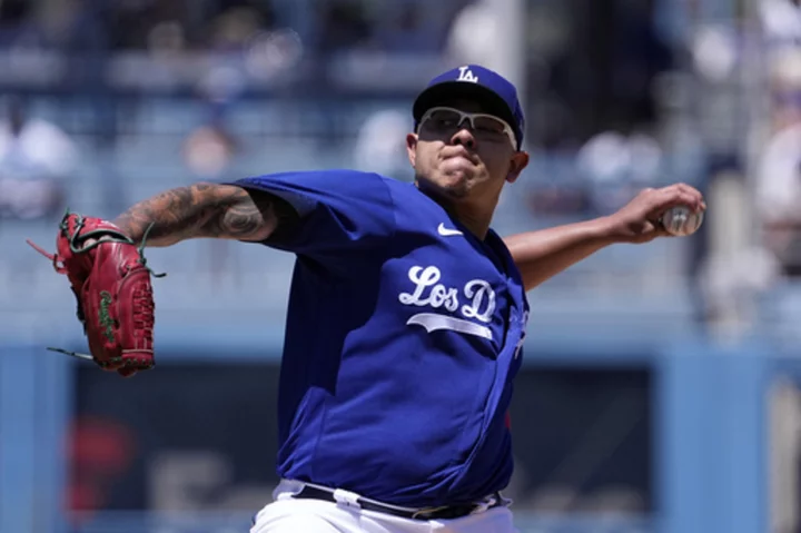 Julio Urías strikes out 12 while the Dodgers rout the Rockies 8-3 for their 8th straight win