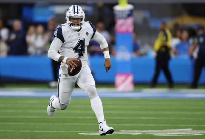 Prescott, Aubrey lead Dallas to win over Chargers