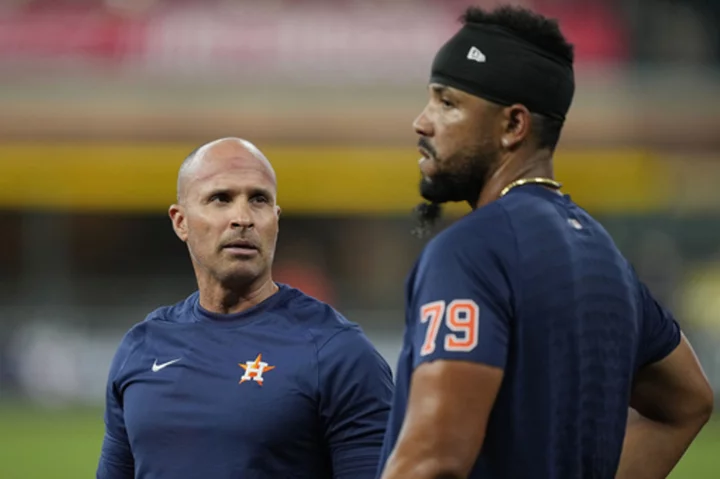 Joe Espada introduced as manager of Astros, replacing Dusty Baker, who retired last month