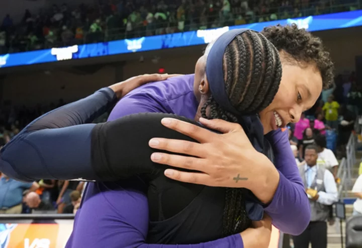 Phoenix Mercury make travel 'adjustments' following airport incident with Brittney Griner