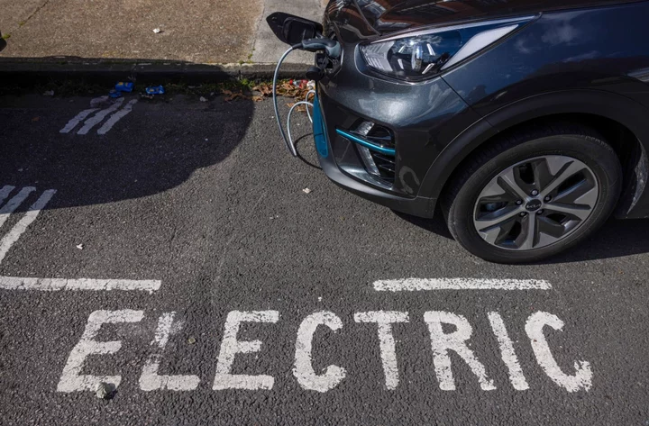 EVs Are the Only Bright Spot in Climate Fight, Study Shows