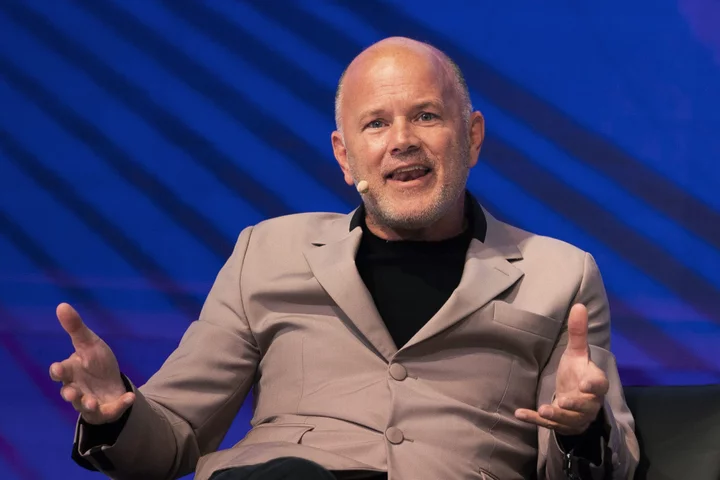 Novogratz Sees Bitcoin Rising, Says ETFs Likely to Be Approved
