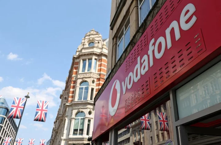 Vodafone, Three execs tell lawmakers their UK merger will benefit 5G, jobs