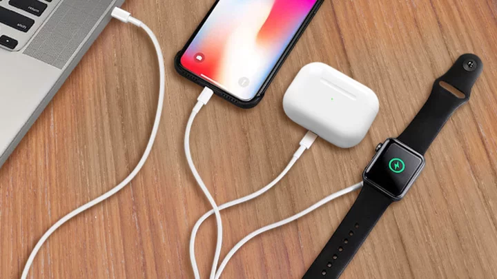 Charge your iPhone, Apple Watch, and AirPods with this three-headed $19 charger