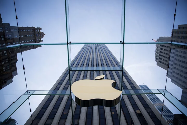Apple’s Goldman Sachs-Backed Savings Account Tops $10 Billion in Deposits