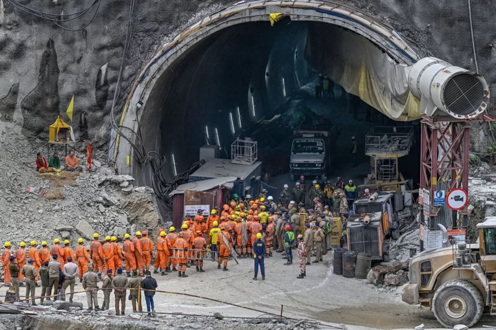 India Rescuers Break Through Collapsed Tunnel Rubble, PTI Says