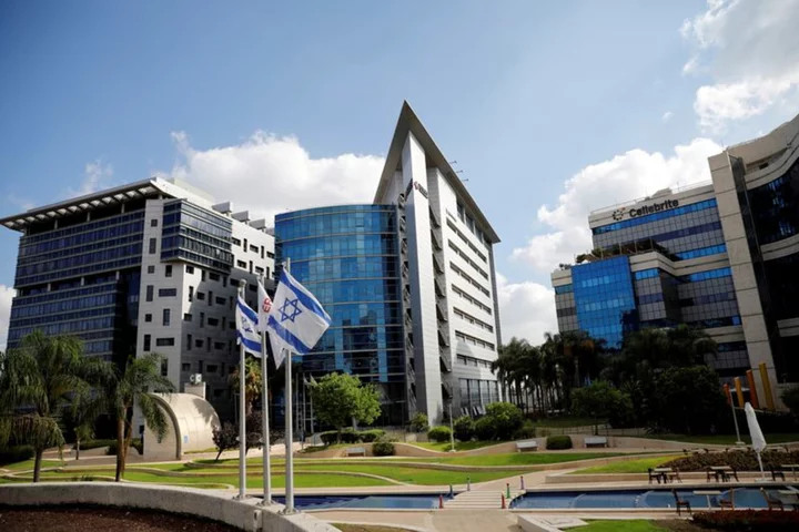 Analysis-War with Hamas threatens funding recovery in Israel's vital tech industry