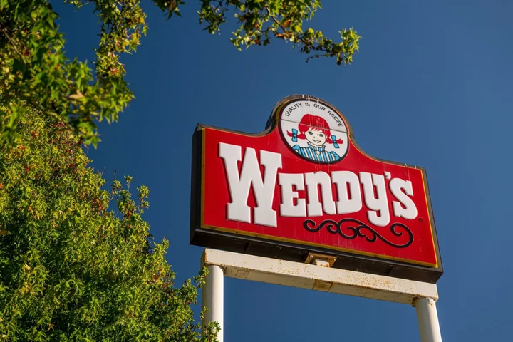 Wendy’s Looks to Move Lettuce Into Greenhouses Due to Climate Change