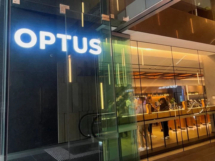 Australian telco Optus tells lawmakers it had no plan to address total outage