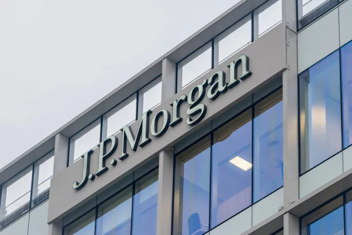 These Stocks Are Moving the Most Today: JPMorgan, Wells Fargo, Activision, Dollar General, Smart Global, and More