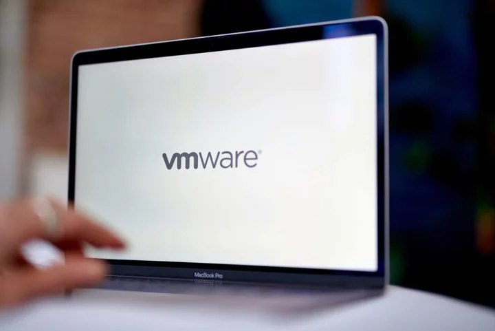 VMware Shares Fall on Worries China Could Block Broadcom Deal