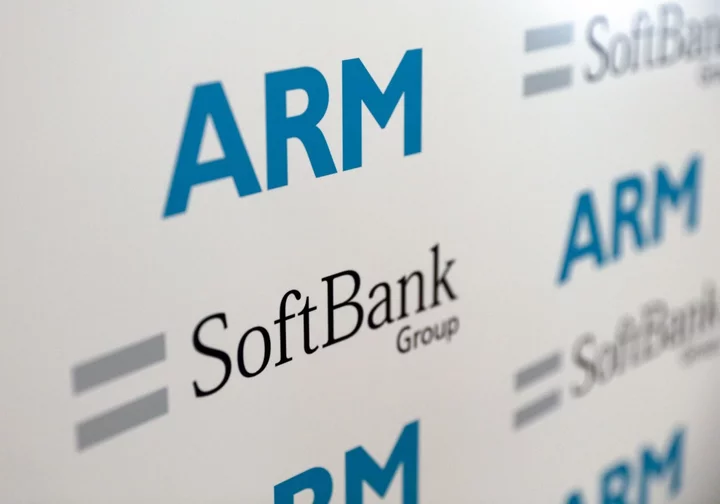 SoftBank-Backed Arm Prices IPO at $51 a Share