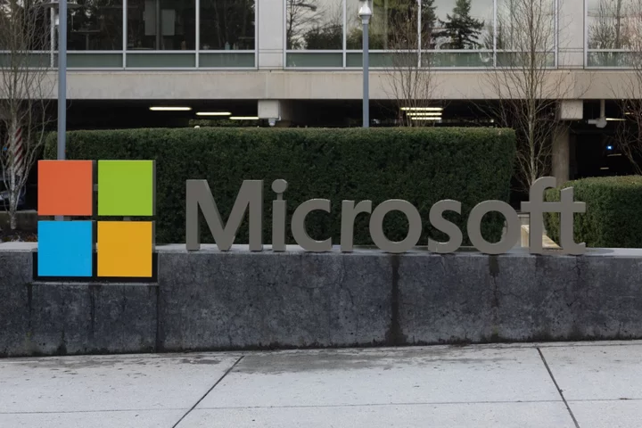 Microsoft Posts Tepid Sales Growth as Cloud Business Slows