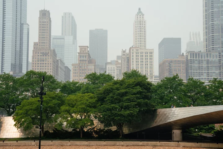 Chicago Seeks to Nix Rust Belt Label With $1 Billion Climate Bid