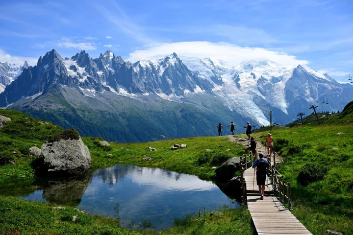 French authorities warn people to avoid the Alps during heatwave