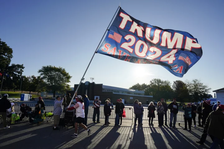 Trump's Iowa campaign ramps up its organizing after his infamously chaotic 2016 second-place effort