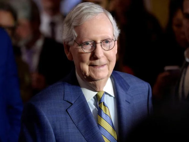 McConnell's office says he will serve out this Congress as leader