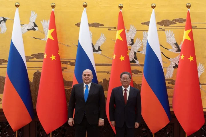 Russia, China seal economic pacts despite Western disapproval