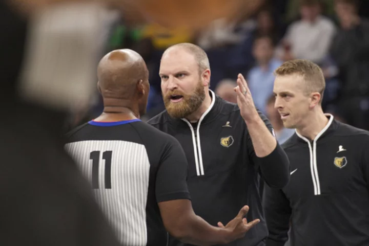 Memphis coach Taylor Jenkins fined $25,000 for public criticism of officiating