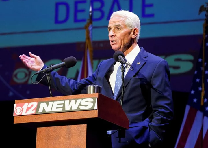 Biden nominates former Florida governor Crist to international aviation post