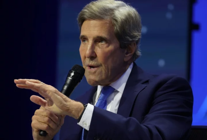 Kerry says US and China must 'win climate battle' together