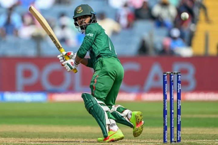 Hridoy takes Bangladesh to 306-8 against Australia