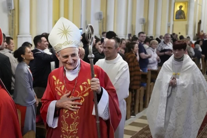 Pope's Ukraine peace envoy raises stalled Black Sea grain exports in Beijing talks