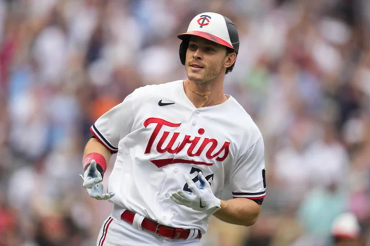 Twins beat Mets 8-4 as Kyle Farmer leads barrage of 2-out RBIs