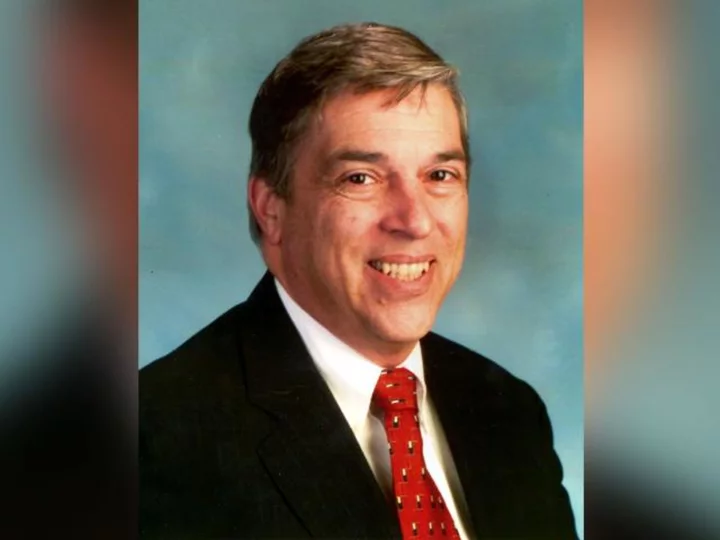 Convicted spy Robert Hanssen dies in prison