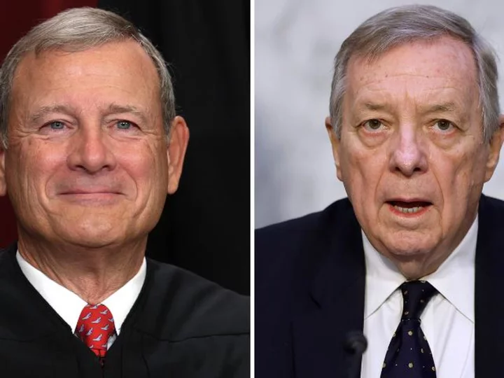 Durbin makes in-person pitch to John Roberts for Supreme Court ethics code